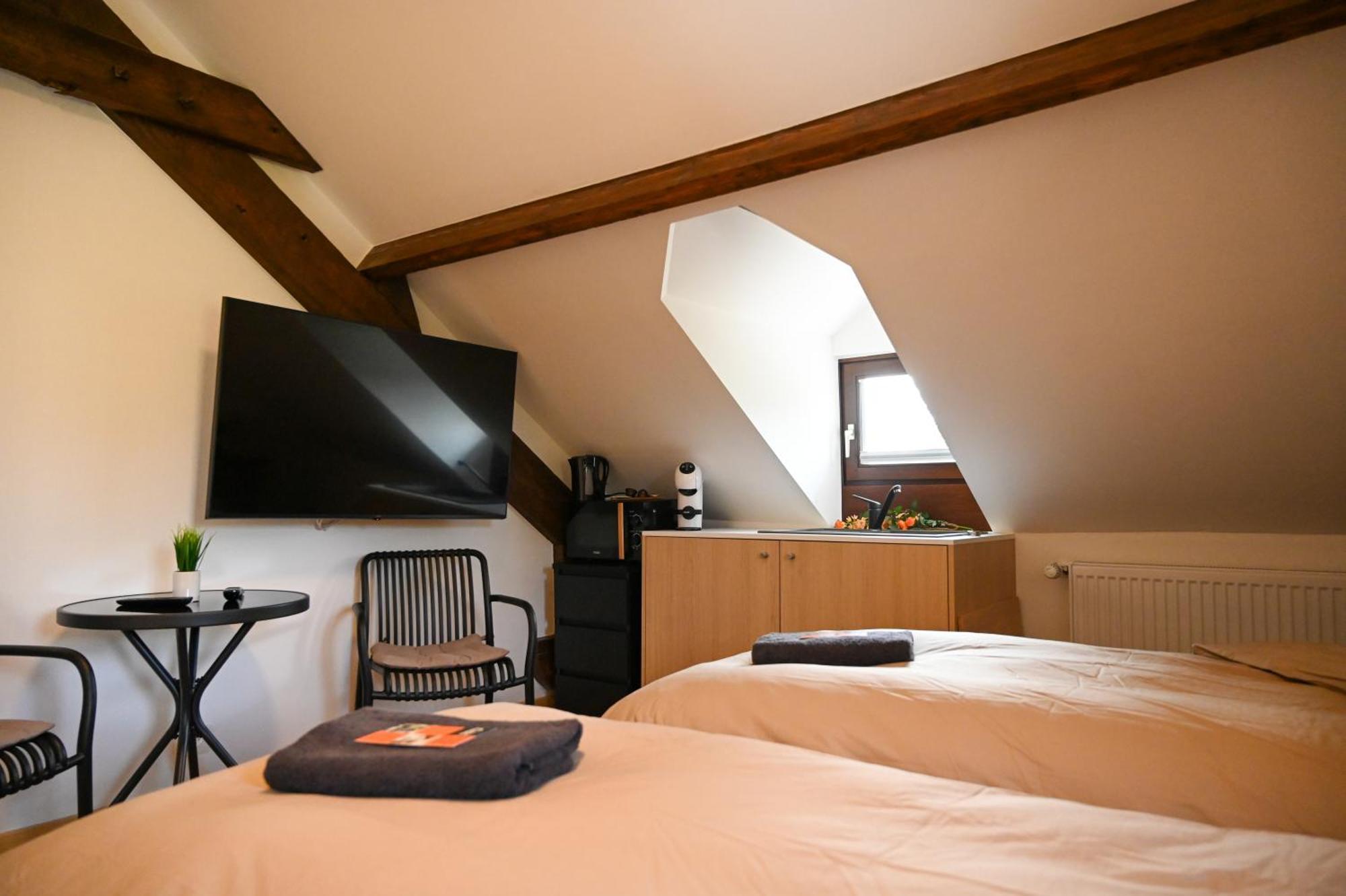 Open Source A L'Entree Du Circuit! Apartment Stavelot Room photo